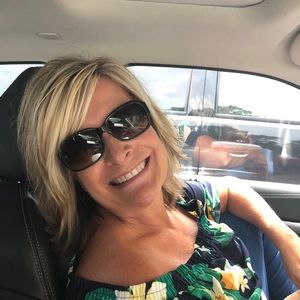 Meet your Posher, Aimy